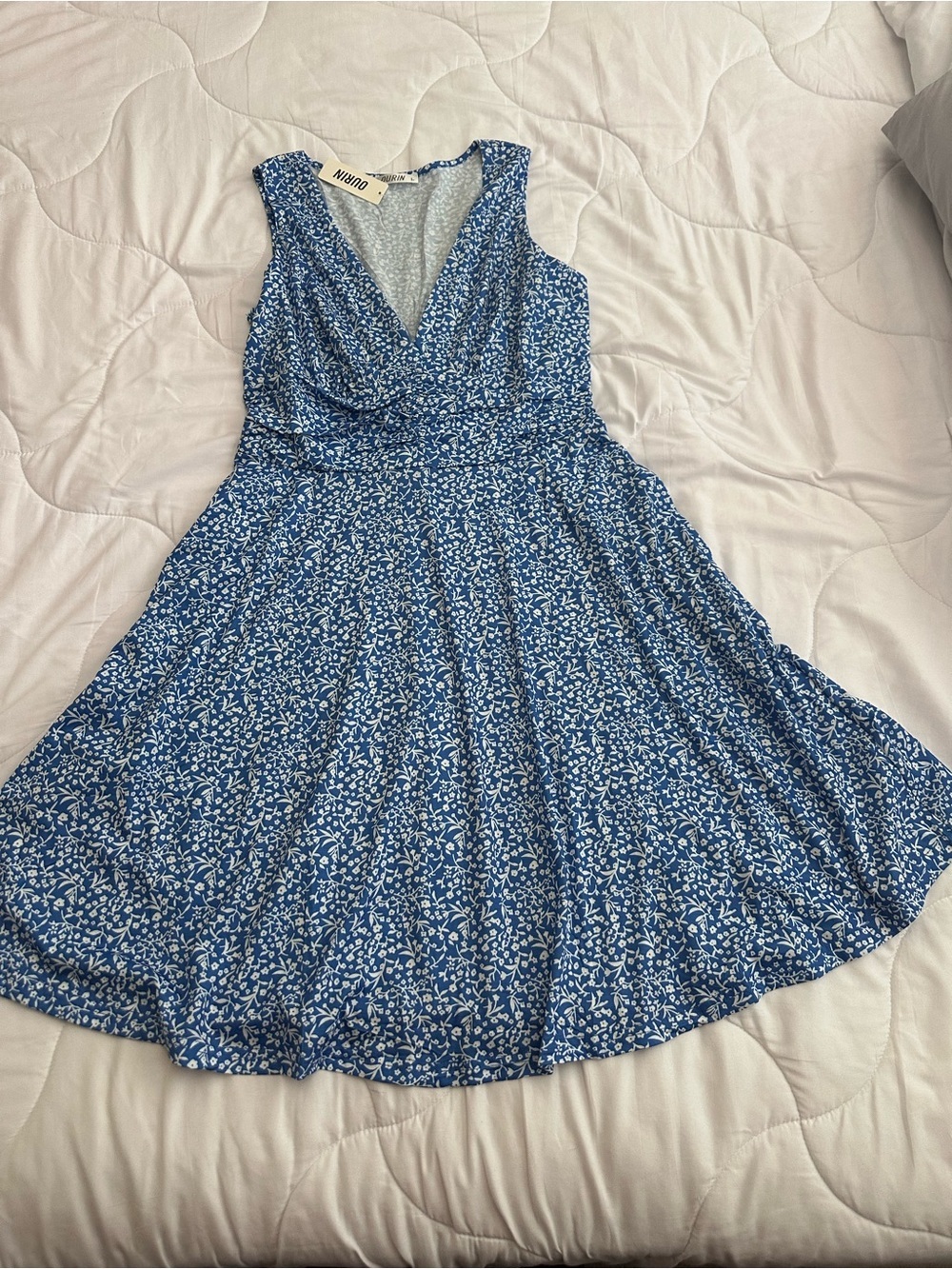 Blue Floral V-Neck Midi Dress - Picture 4 of 8